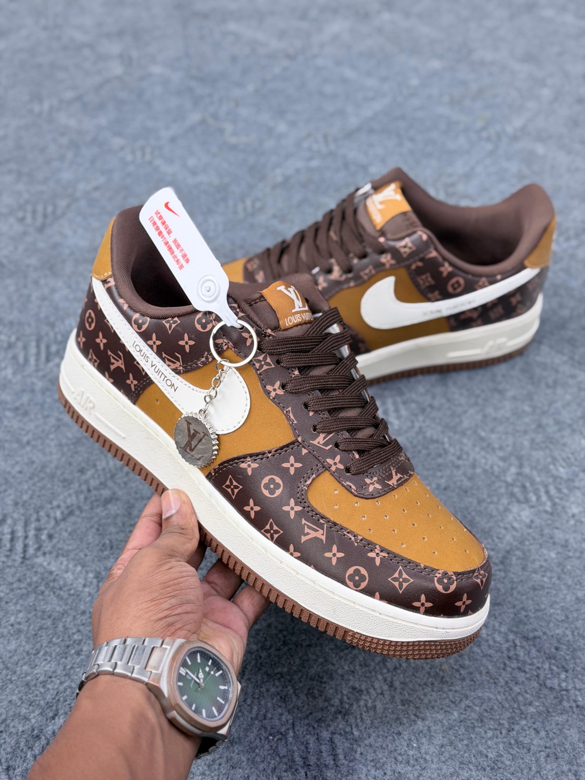 NIKE AIR PORCE
AF 1 Lv (Grade 1.1 ) - Image 3
