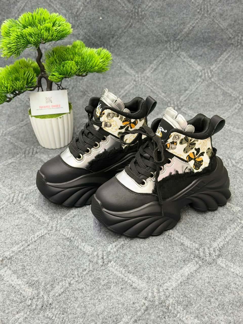 China Premium Quality Ladies shoes - Image 2