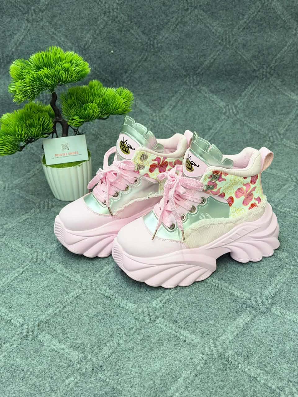China Premium Quality Ladies shoes