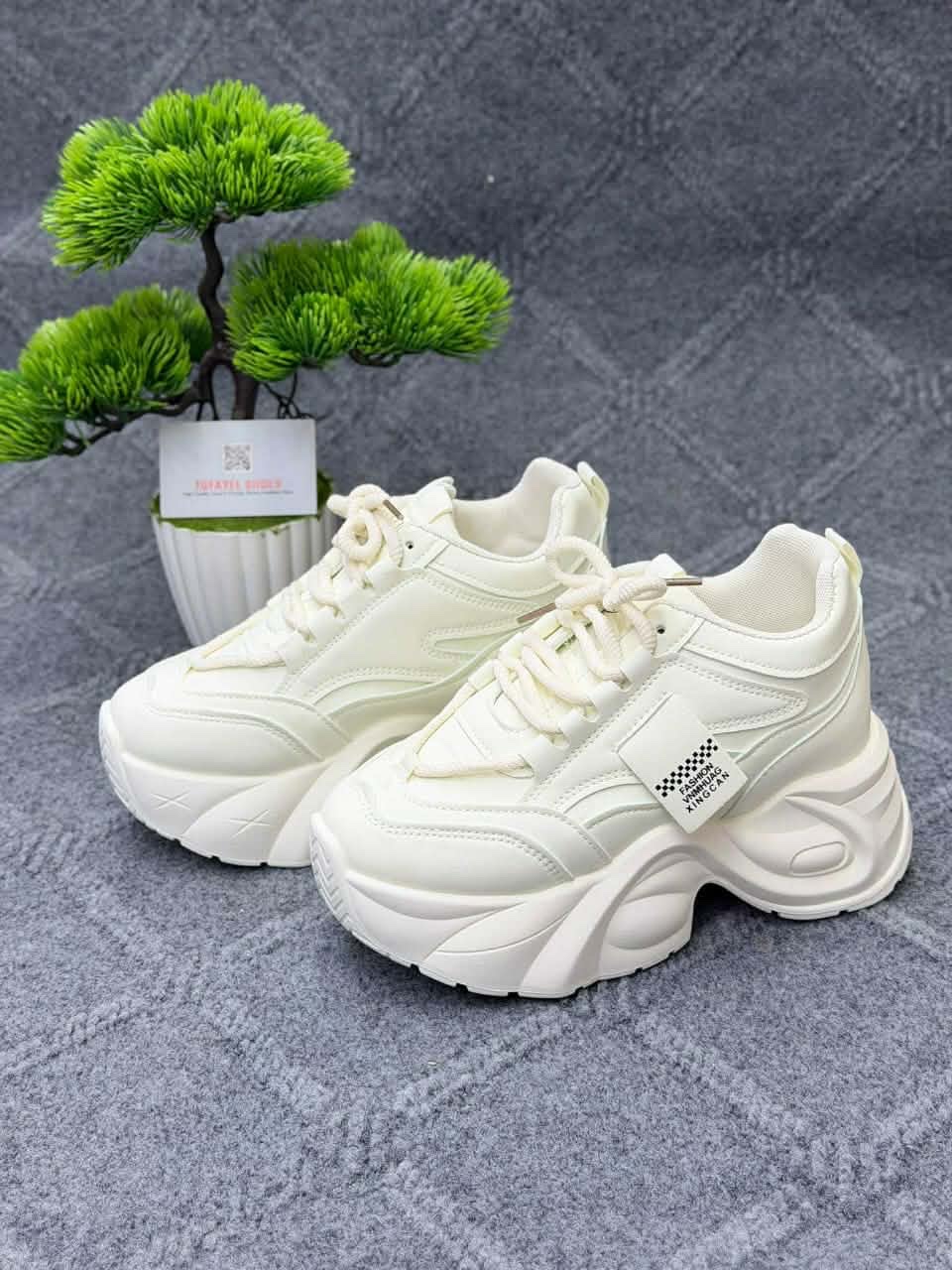 China Premium Quality Ladies shoes