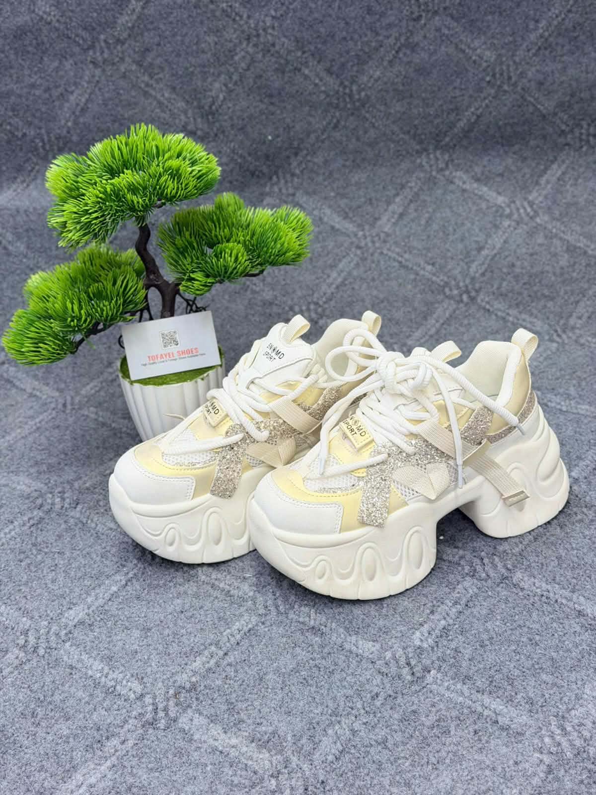 China Premium Quality Ladies shoes
