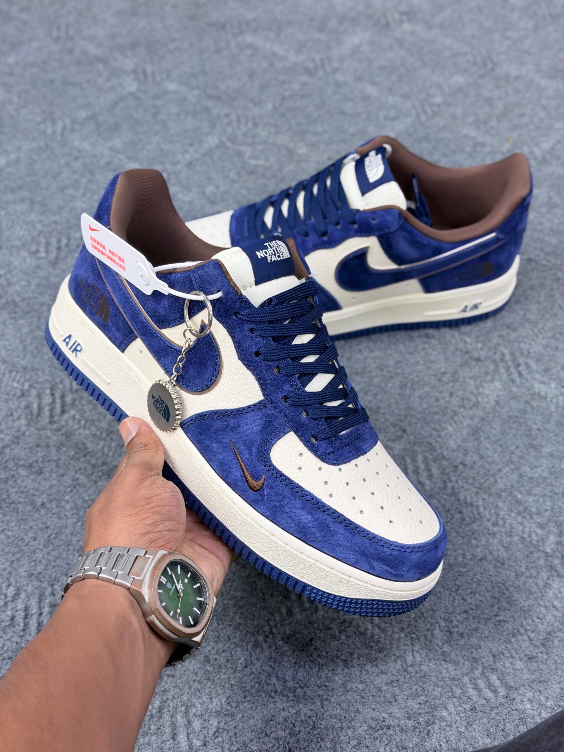 NIKE AIR PORCE
AF 1 (Grade 1.1 ) - Image 2