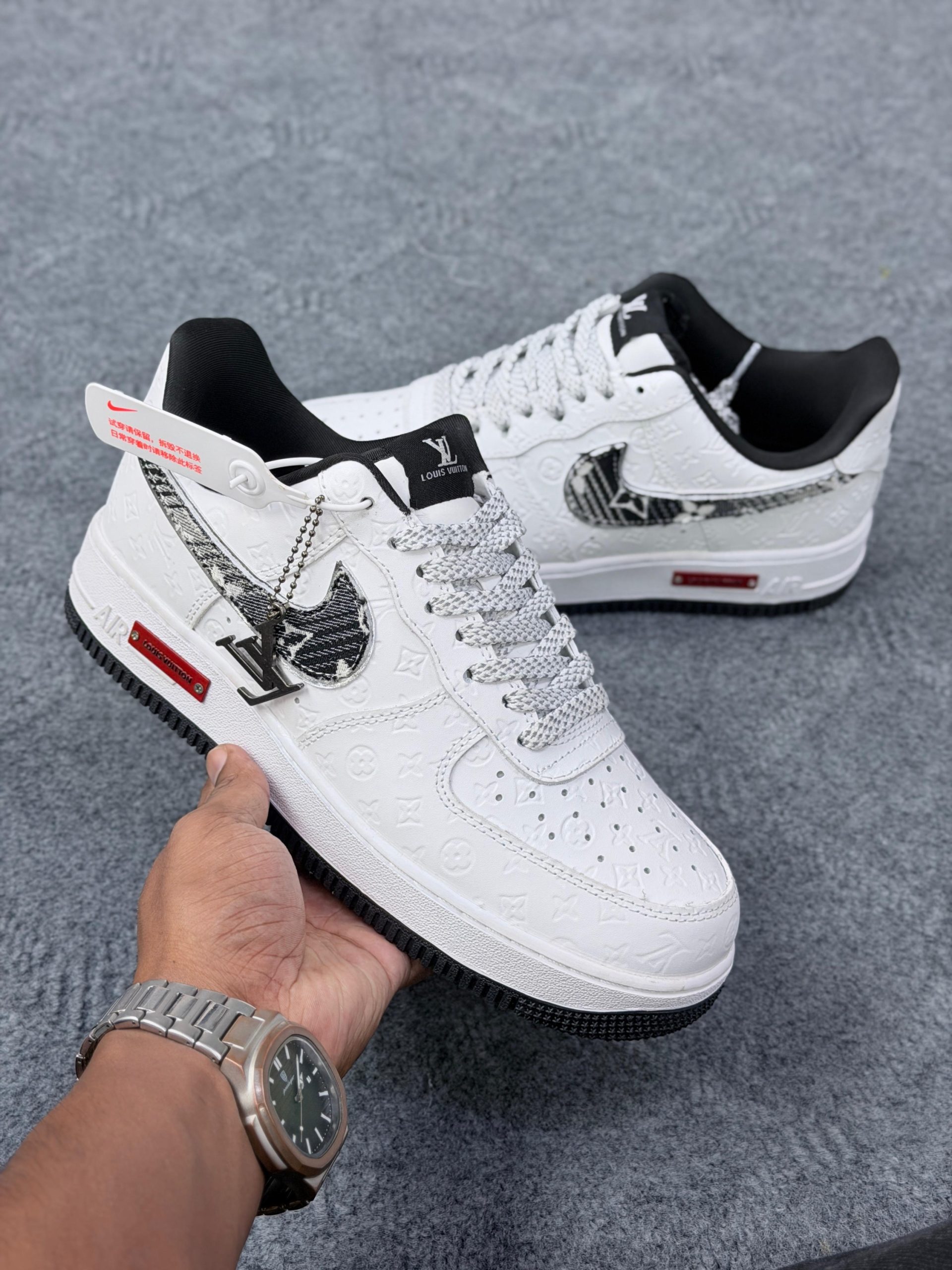 NIKE AIR PORCE
AF 1 Lv (Grade 1.1 ) - Image 2