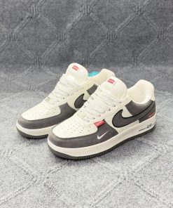 NIKE AIR PORCE
AF 1 (Grade Ome - Image 4