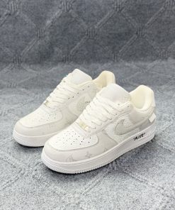 NIKE AIR PORCE
AF 1 (Grade Ome - Image 4