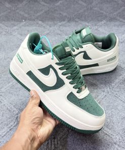 NIKE AIR PORCE
AF 1 (Grade Ome - Image 3