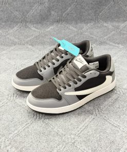 Jordan 1 Low Travis Scott  (Grade  Ome) - Image 3
