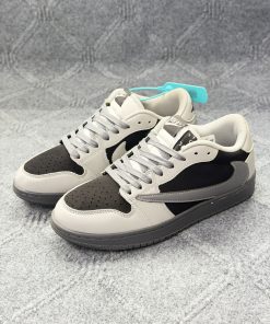 Alternative view of Jordan 1 Low Travis Scott  (Grade  Ome)