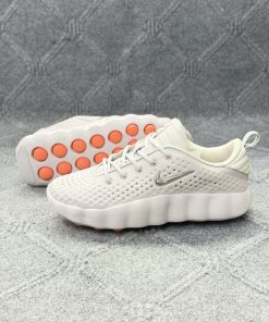 Nike Mind 002