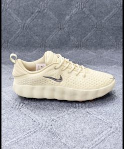 Nike Mind 002