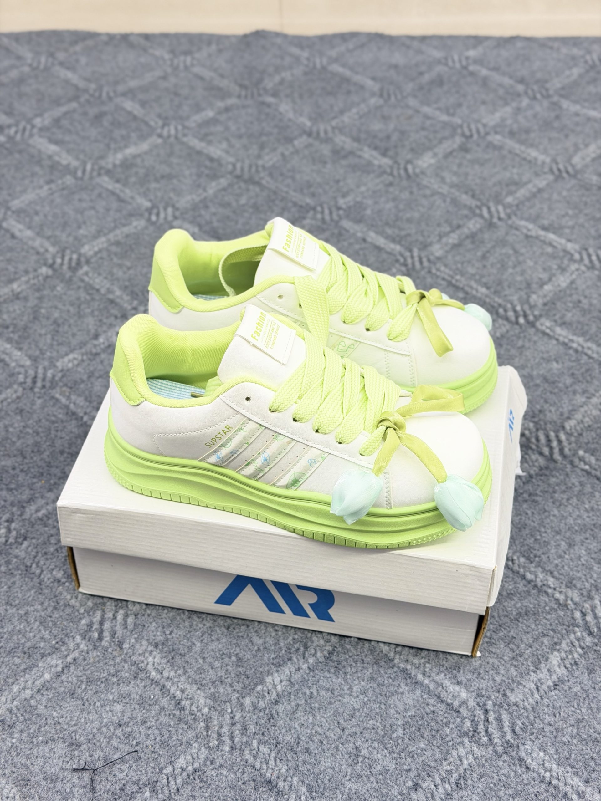 China Premium Quality Ladies shoes - Image 2