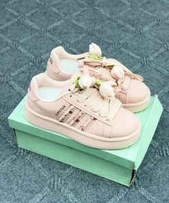 Alternative view of China Premium Quality Ladies shoeso