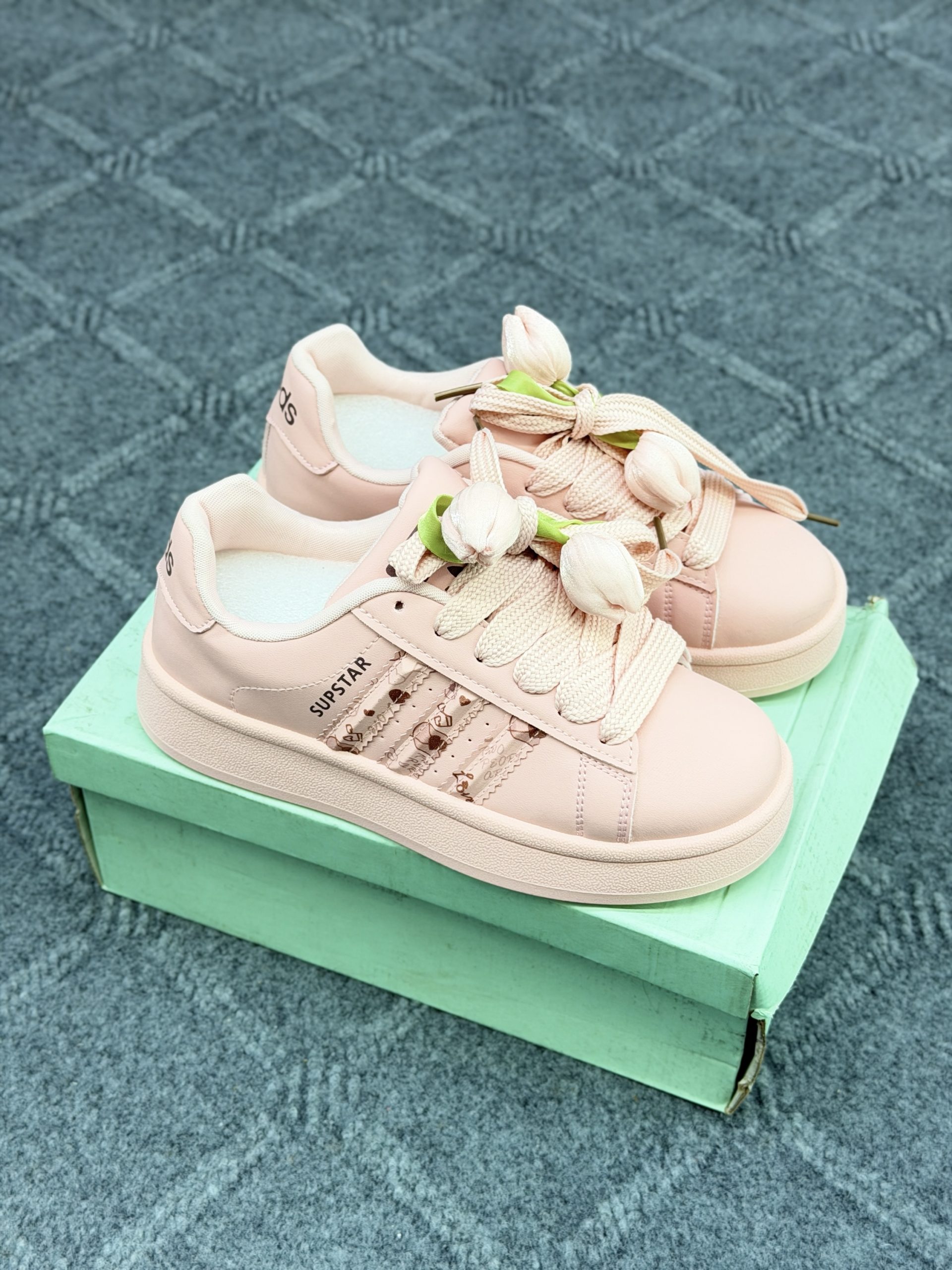 China Premium Quality Ladies shoes - Image 3