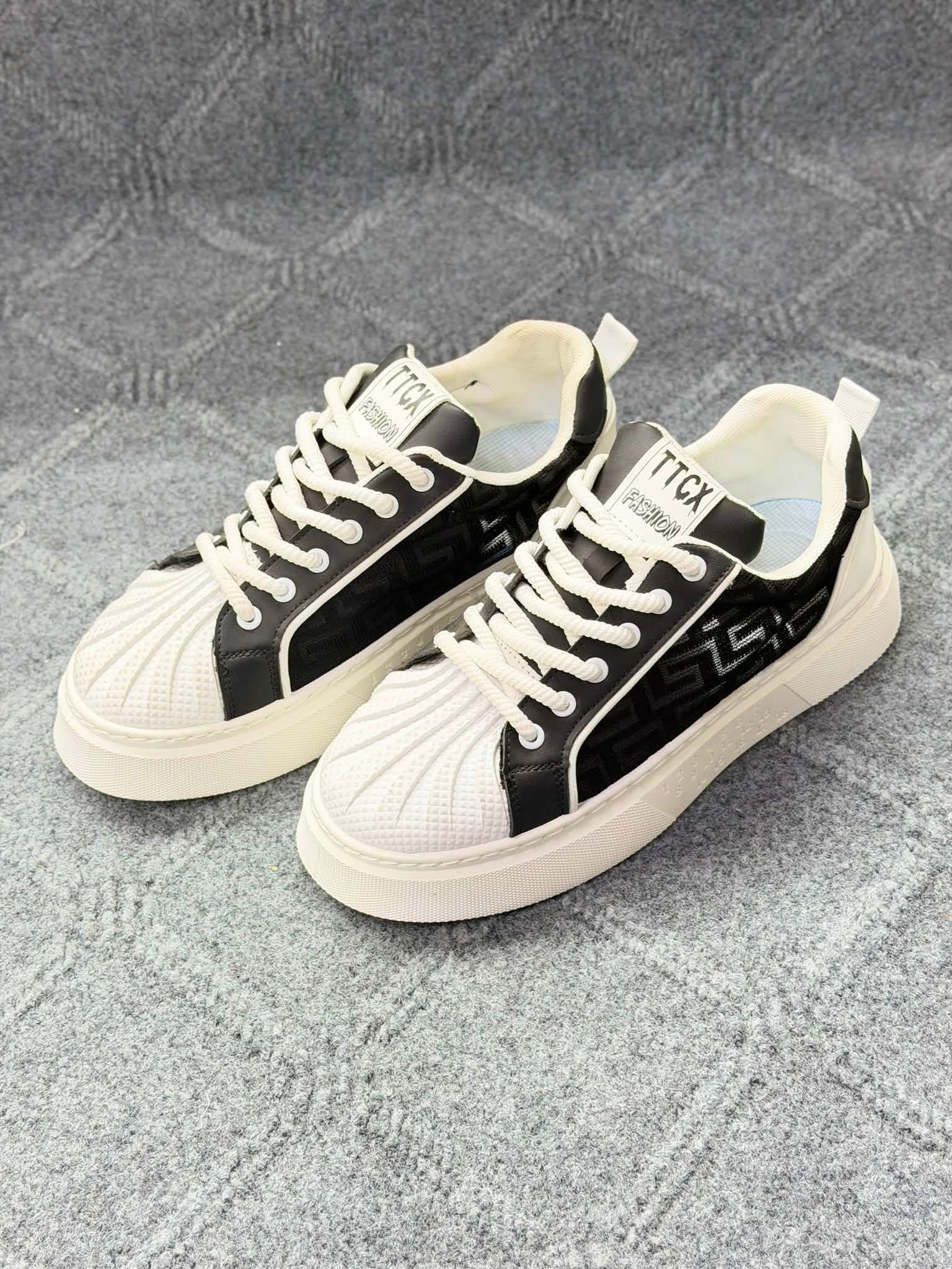 China Premium Quality shoeso