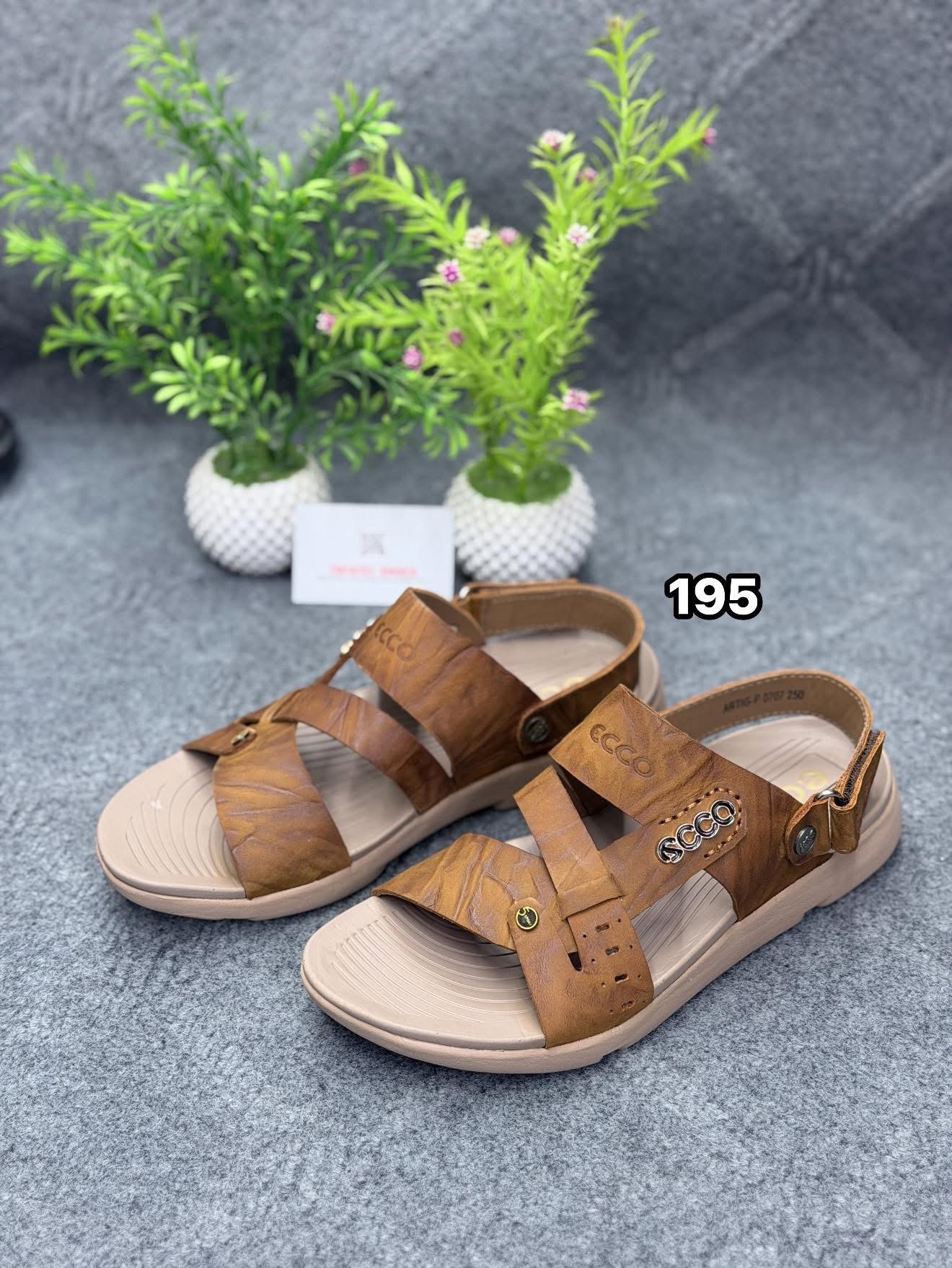 100% Premium Leather