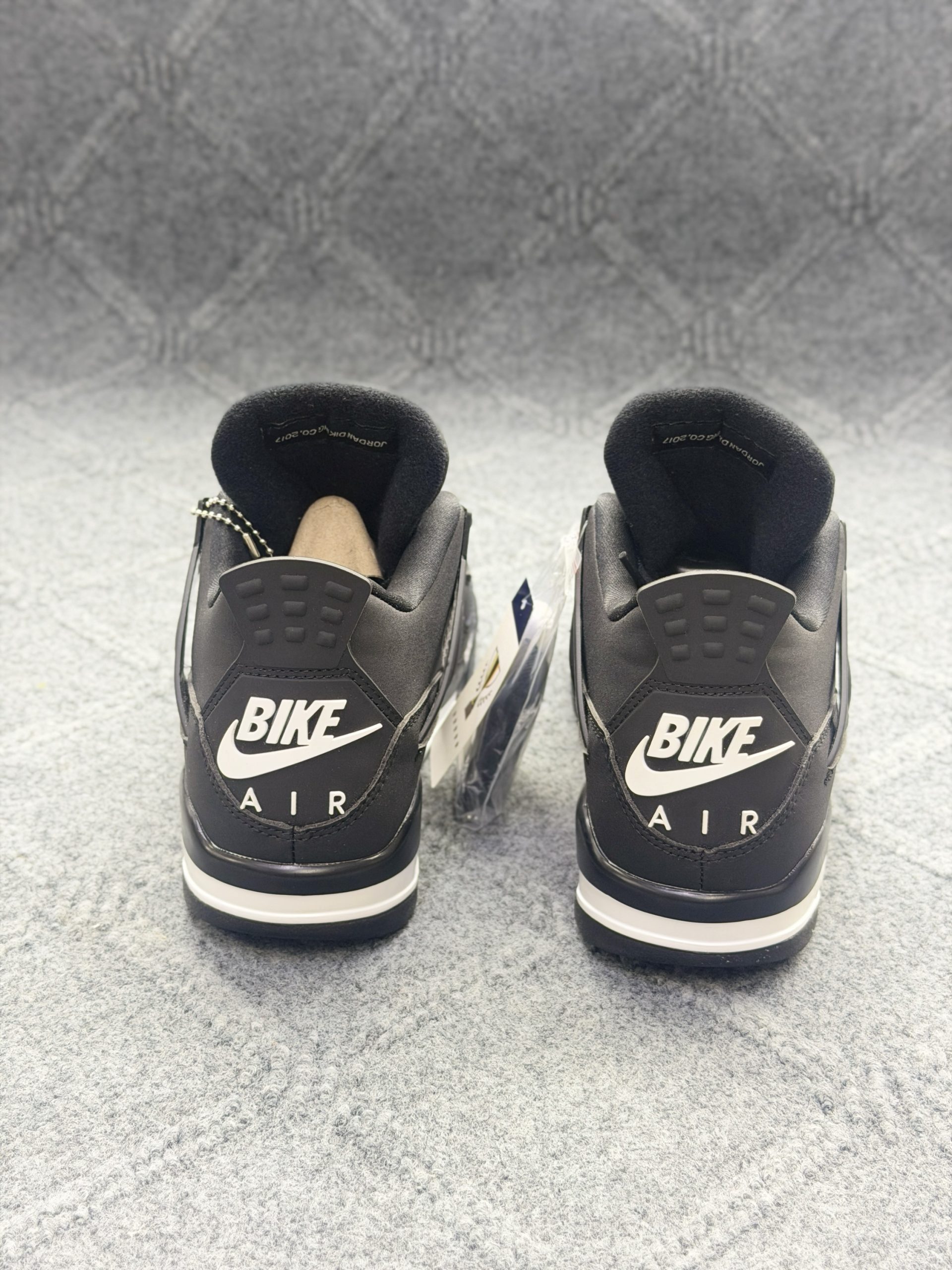 Nigel Sylvester x Air Jordan 4 OG 'Black'। (Grade1:1) - Image 2
