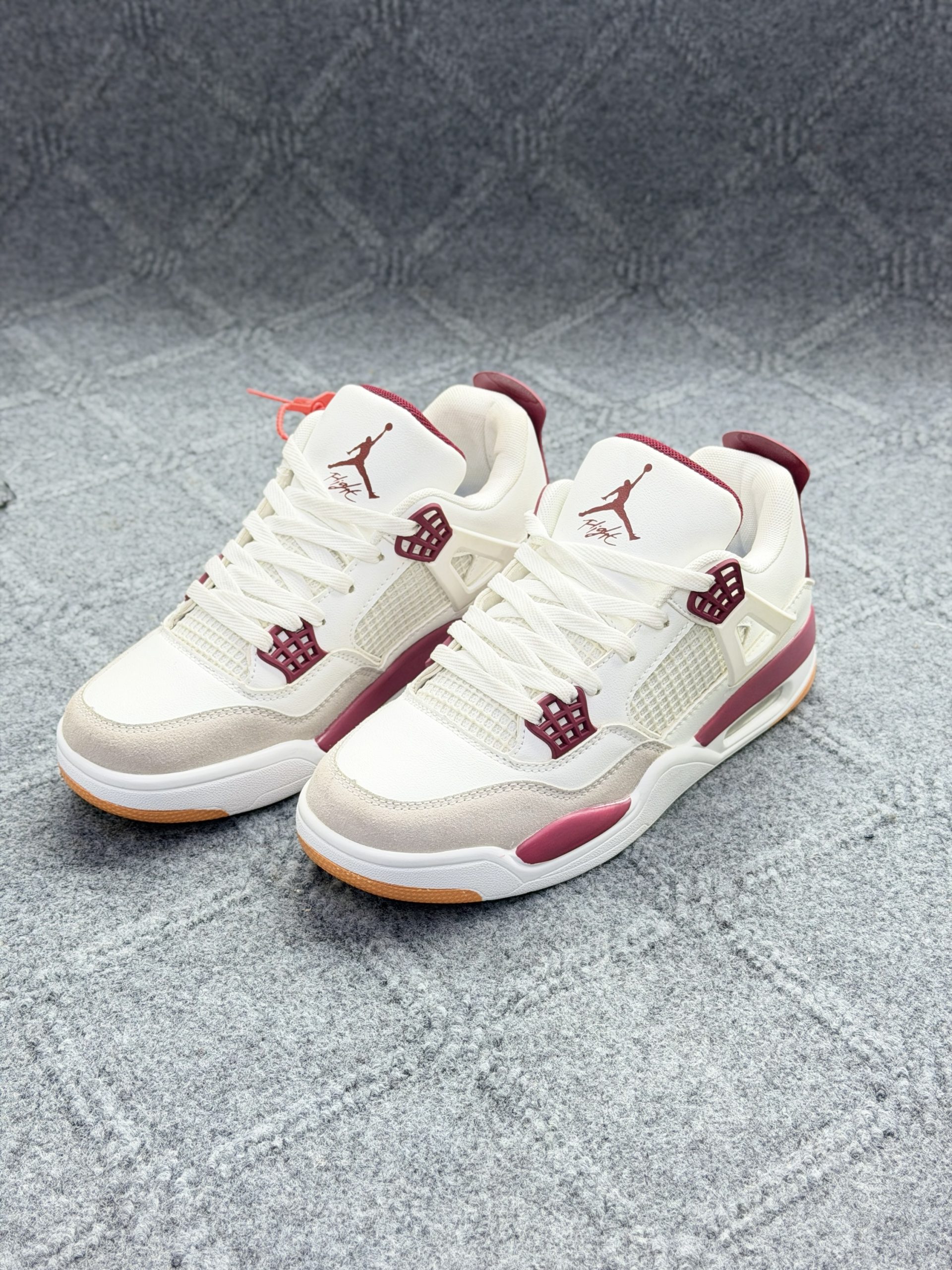 Jordan 4 ( A Grade )