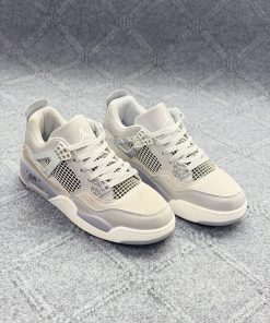 Jordan 4 ( A Grade )