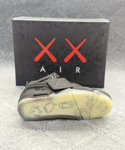 Air Jordan 4 "KAWS Black" Premium 1.1 - Image 3