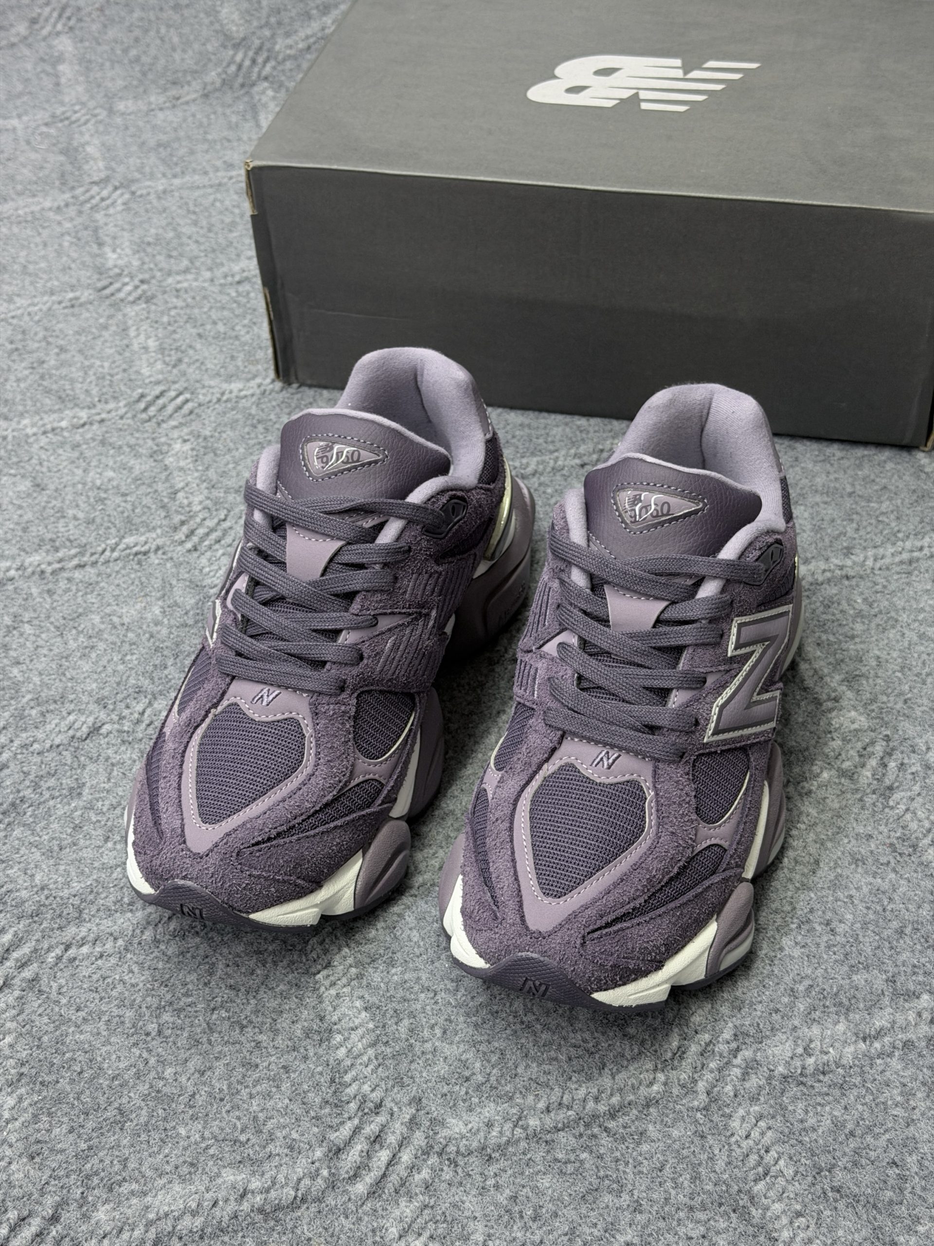 9060 Premium ( 1.1 SHOES ) - Image 2