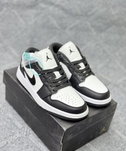 Alternative view of Air Jordan 1 Low  ( Om Premium Quality )
