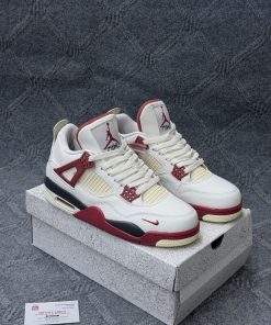 J 4  ( 1.1 SHOES )
