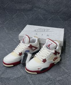 Alternative view of J 4  ( 1.1 SHOES )