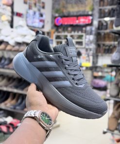 Panda running shoes 
আরাম আর স্টাইলের বেস্ট কম্বো। জিম, রানিং, বা রেগুলার ইউজের জন্য সবচেয়ে হালকা জুতাটা