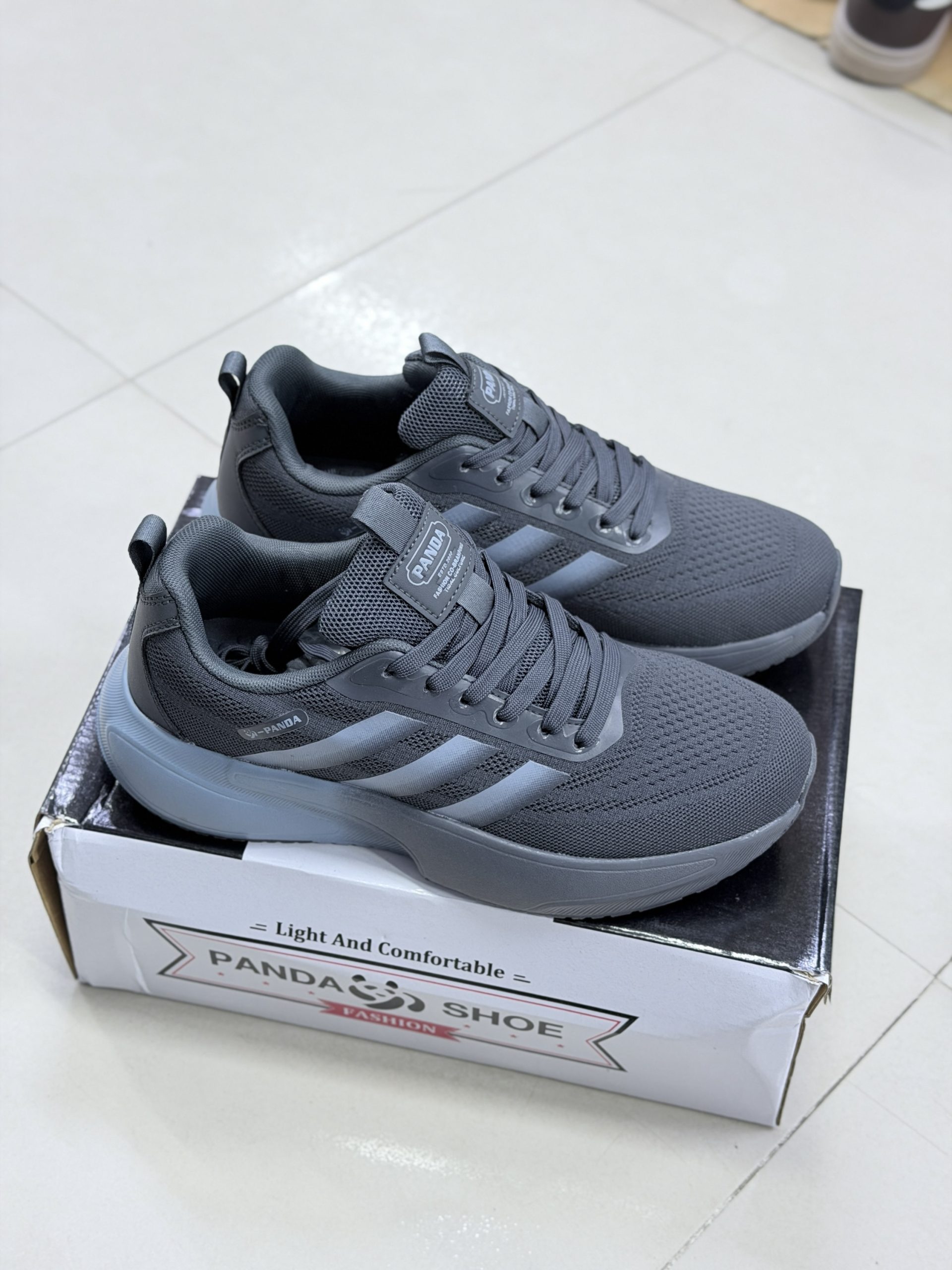 Panda running shoes
আরাম আর স্টাইলের বেস্ট কম্বো। জিম, রানিং, বা রেগুলার ইউজের জন্য সবচেয়ে হালকা জুতাটা - Image 2