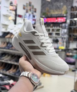Panda running shoes 
আরাম আর স্টাইলের বেস্ট কম্বো। জিম, রানিং, বা রেগুলার ইউজের জন্য সবচেয়ে হালকা জুতাটা